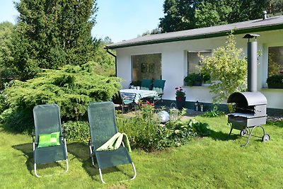 Ferienhaus im Grünen nahe See bei Potsdam und Berlin