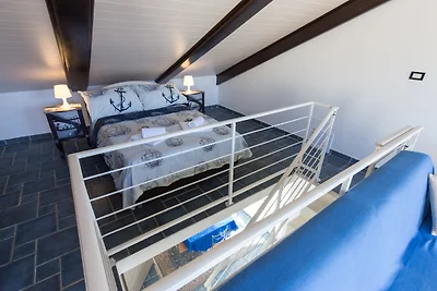 Blue apartment 70 m from beach