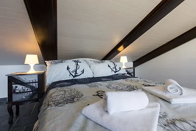 Blue apartment 70 m from beach