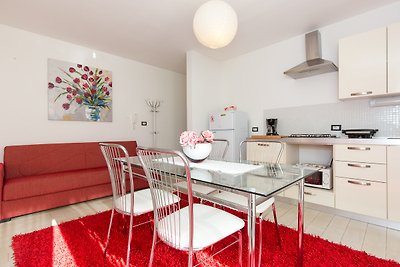 Red apartment 70 m from the beach