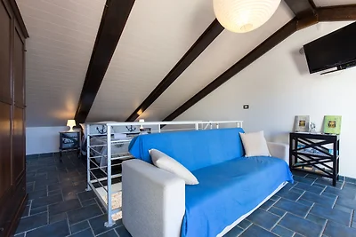 Blue apartment 70 m from beach