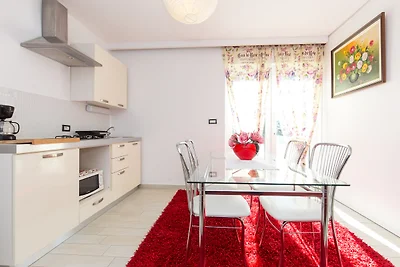 Red apartment 70 m from the beach