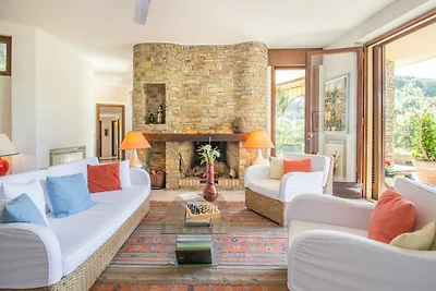 Elegant Villa in Tuscany