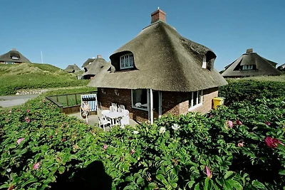 Hörnum House with Traditional Charm
