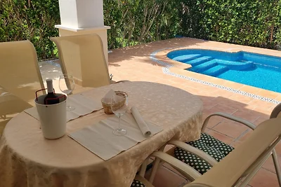 Villa Bella mit Pool am Fairway