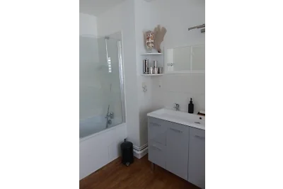 Maison dans le bourg de Plouharnel