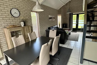 Schoneveld 367 (Strandparel), Breskens