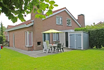 Schoneveld 353 (Strandparel), Breskens
