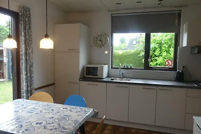Schoneveld 32 (Zeester), Breskens