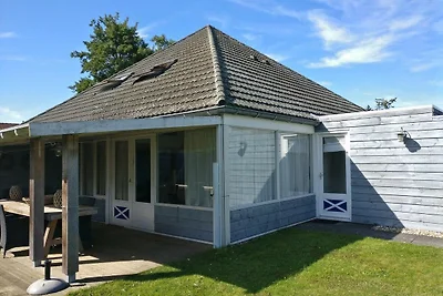 Schoneveld 163 (Duinroos), Breskens