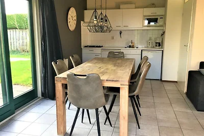 Schoneveld 146 (Zeemeeuw), Breskens