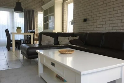 Schoneveld 371 (Strandparel), Breskens