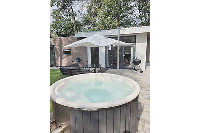 Sallands Chalet mit Hottub und Sauna