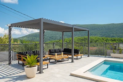 Villa Magnolia Pool und Whirlpool