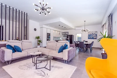 Villa Casa Mia mit beheiztem 40m2 Pool, in der Nähe von Makarska