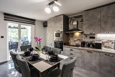 Villa Marivi – Strandhaus mit Pool