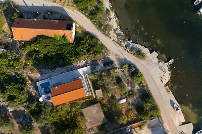 Villa Marivi – Strandhaus mit Pool