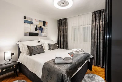 Villa Marivi – Strandhaus mit Pool