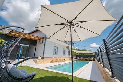 Villa Kristina mit Pool, max. 12Per