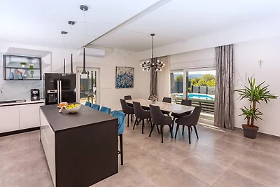 Villa Casa Mia mit beheiztem 40m2 Pool, in der Nähe von Makarska