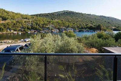 Villa Marivi – Strandhaus mit Pool