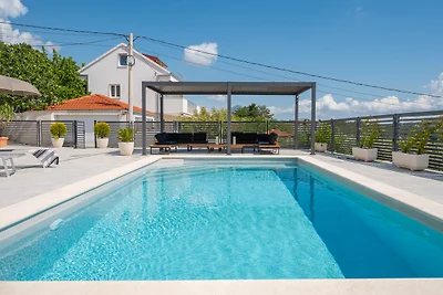 Villa Magnolia Pool und Whirlpool