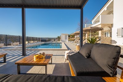 Villa Magnolia Pool und Whirlpool