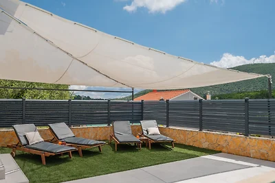 Villa Kristina mit Pool, max. 12Per