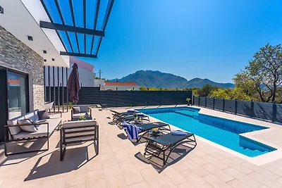 Villa Casa Mia mit beheiztem 40m2 Pool, in der Nähe von Makarska