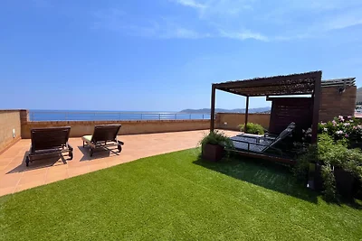Great Sea Views - Pool Private