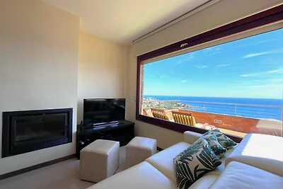 Great Sea Views - Pool Private