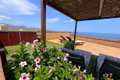 Great Sea Views - Pool Private