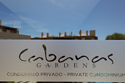 CG 21H - Pool - Cabanas Gardens