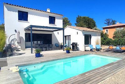 Villa climatisée avec piscine