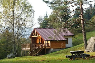 1. Superbe chalet traditionnel en lisière de...