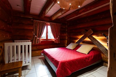 914. Superbe chalet rondin 12/14p 150m² 4ch...