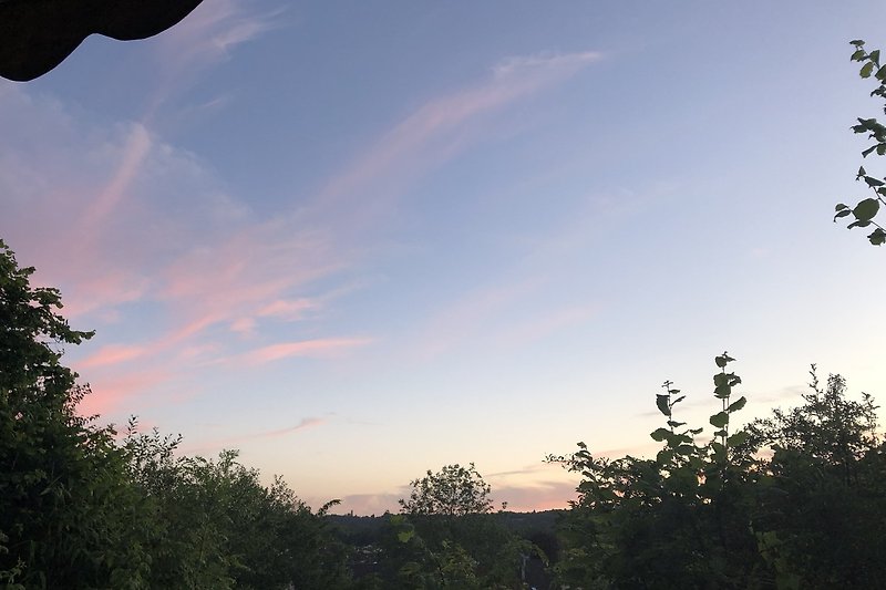 Sonnenuntergang, Weitblick über das Dorf