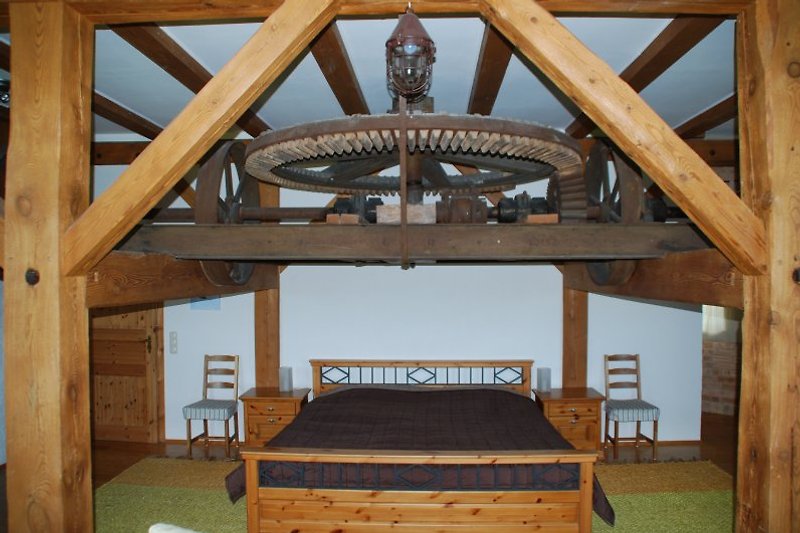 Camera da letto con letto ad acqua al primo piano