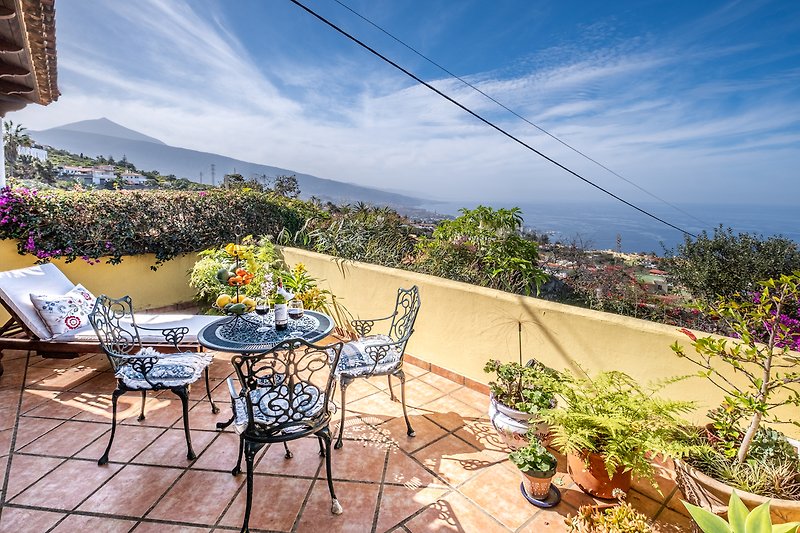 Ihre Terrasse mit 30km Meerblick und Blick auf den Teide 3.715m