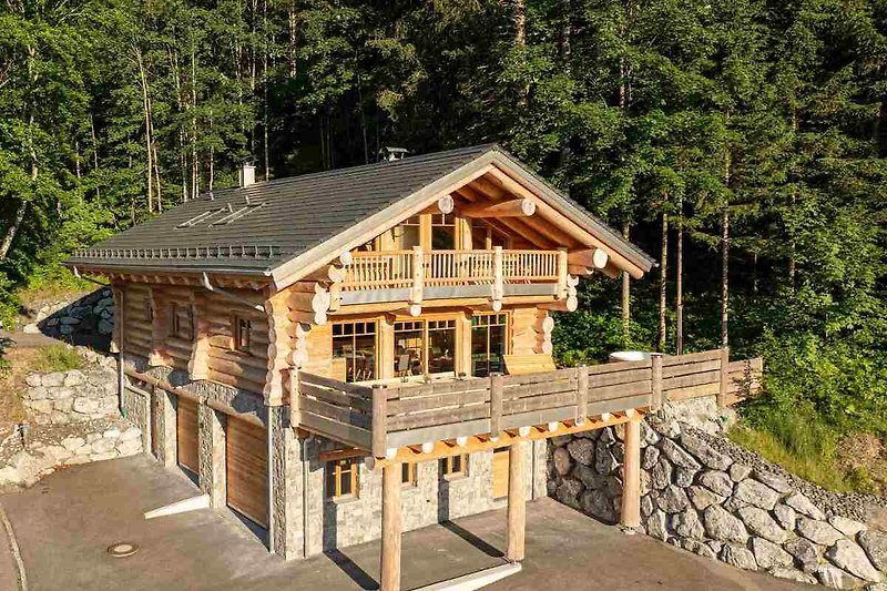 Naturchalet Allgäu - Außenansicht - Exklusives Blockhaus-Chalet