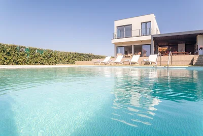 Villa Ambar - NEW!