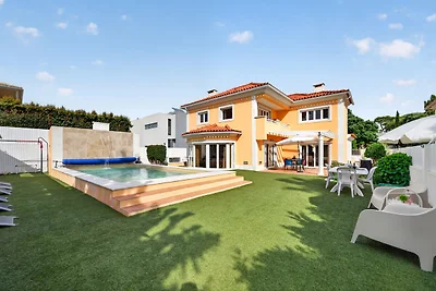 Villa Quinta da Marinha II
