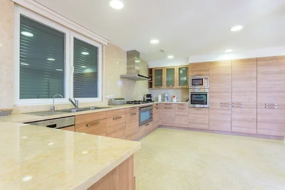 Villa Belga Queen