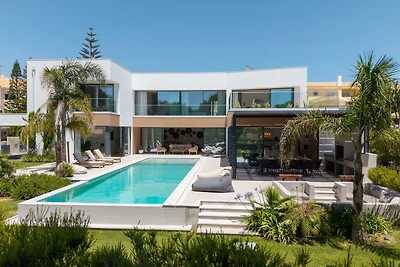 Villa Shakira