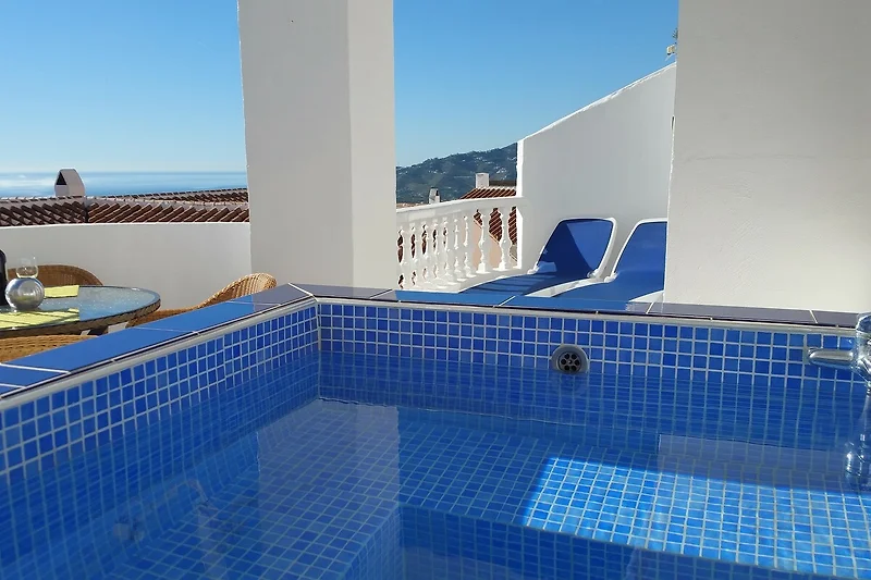 Ferienwohnung mit 2 Schlafzi., eigener Mini-Pool auf der Terrasse + großer Resort-Pool (130 m entfernt) mit Restaurants