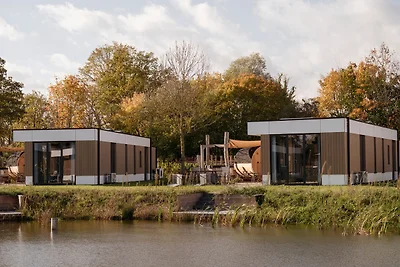 Wasserlodge 6 Deluxe mit Sauna und Hottub