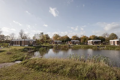 Wasserlodge 2 Deluxe mit Sauna und Hot Tub