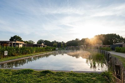 Waterlodge 6 Deluxe met sauna en hottub