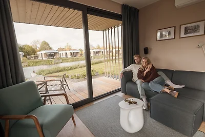 Wasserlodge 2 Deluxe mit Sauna und Hot Tub