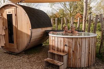 Wasserlodge 6 Deluxe mit Sauna und Hottub